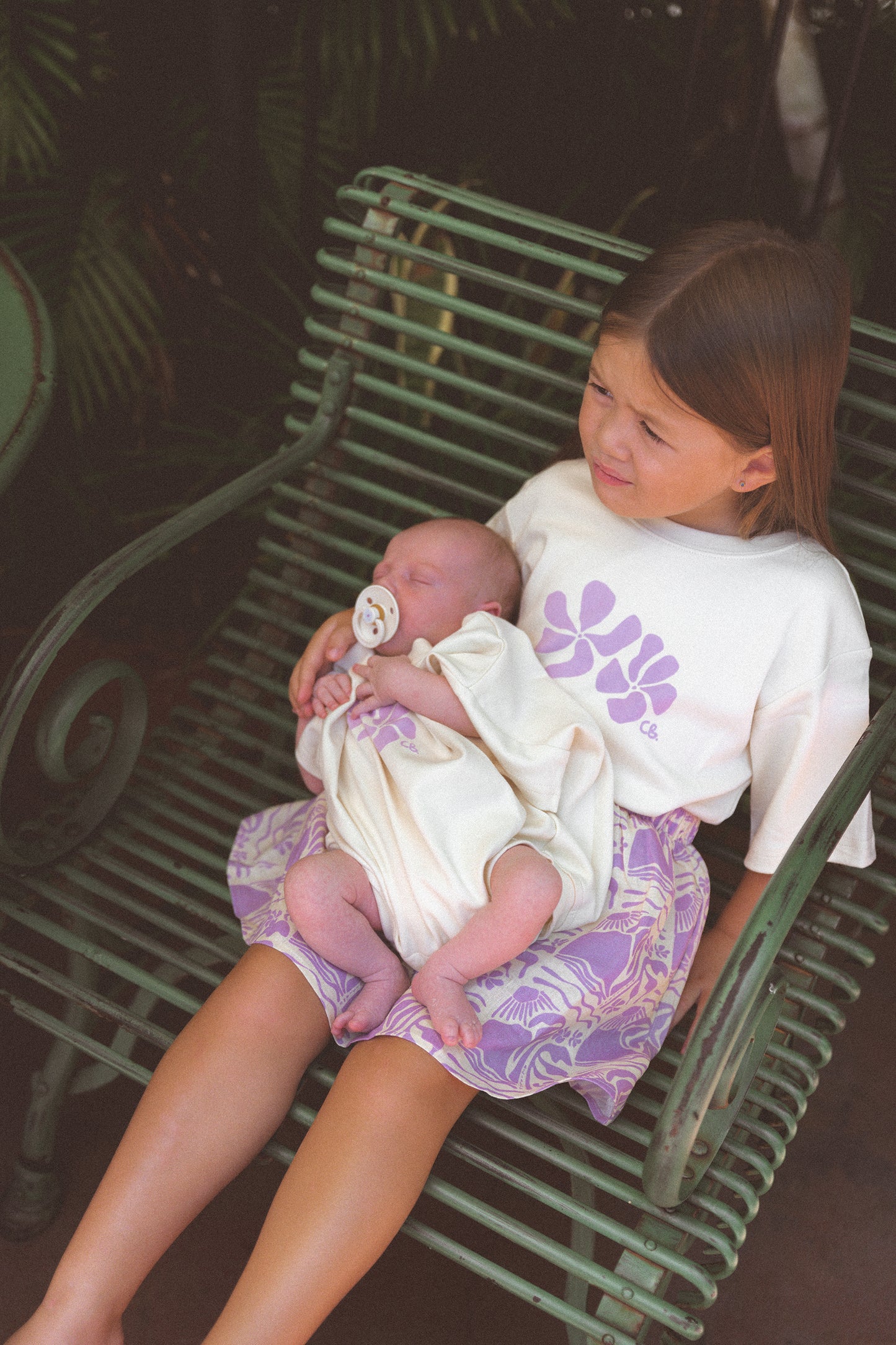Cinnamon Baby Big Island Tee - Lilac