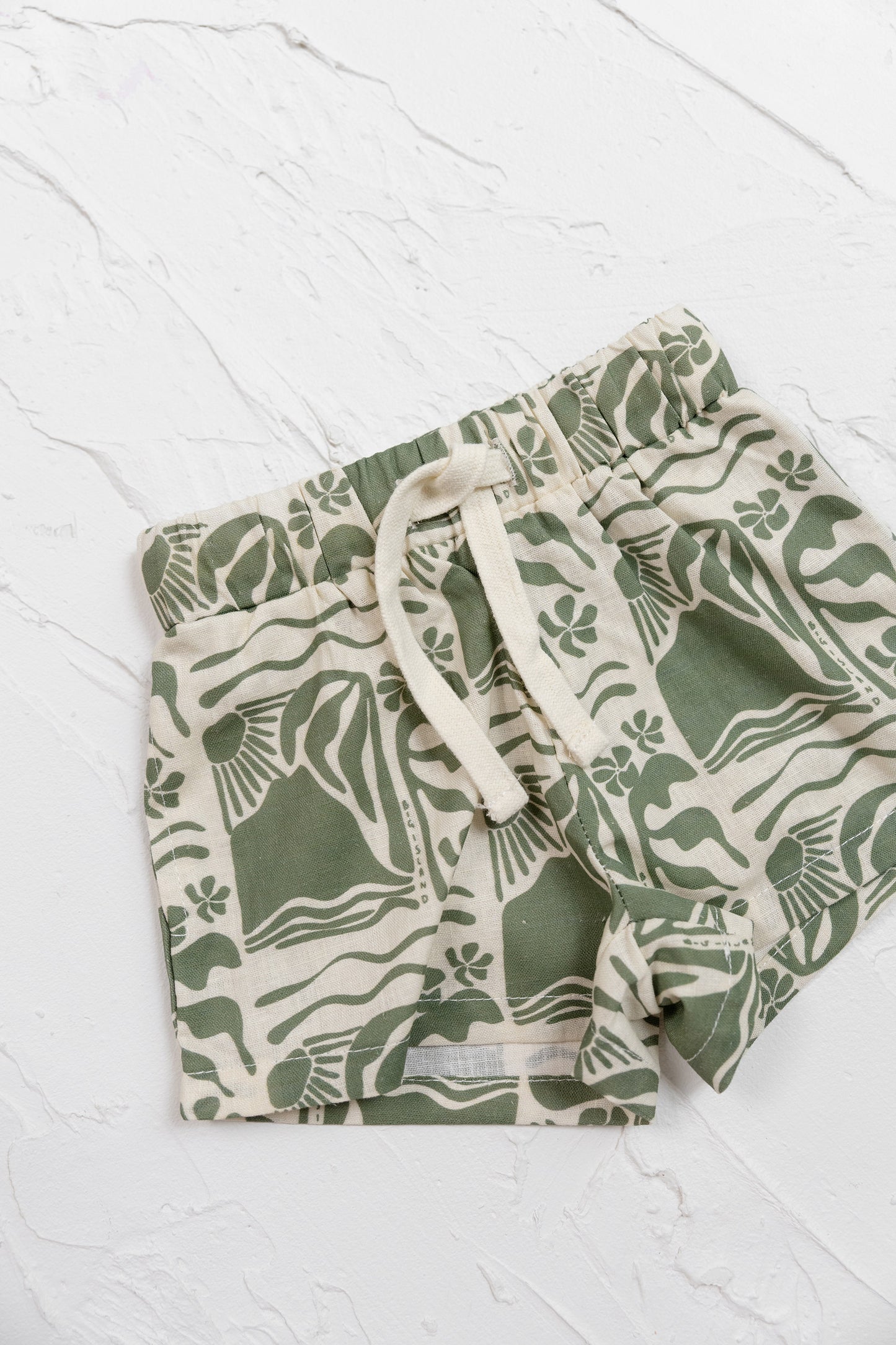 Cinnamon Baby Big Island Linen Shorts - Olive