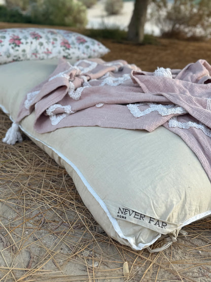 Never Far Home GiGi Large Linen Floor Bed in Linen