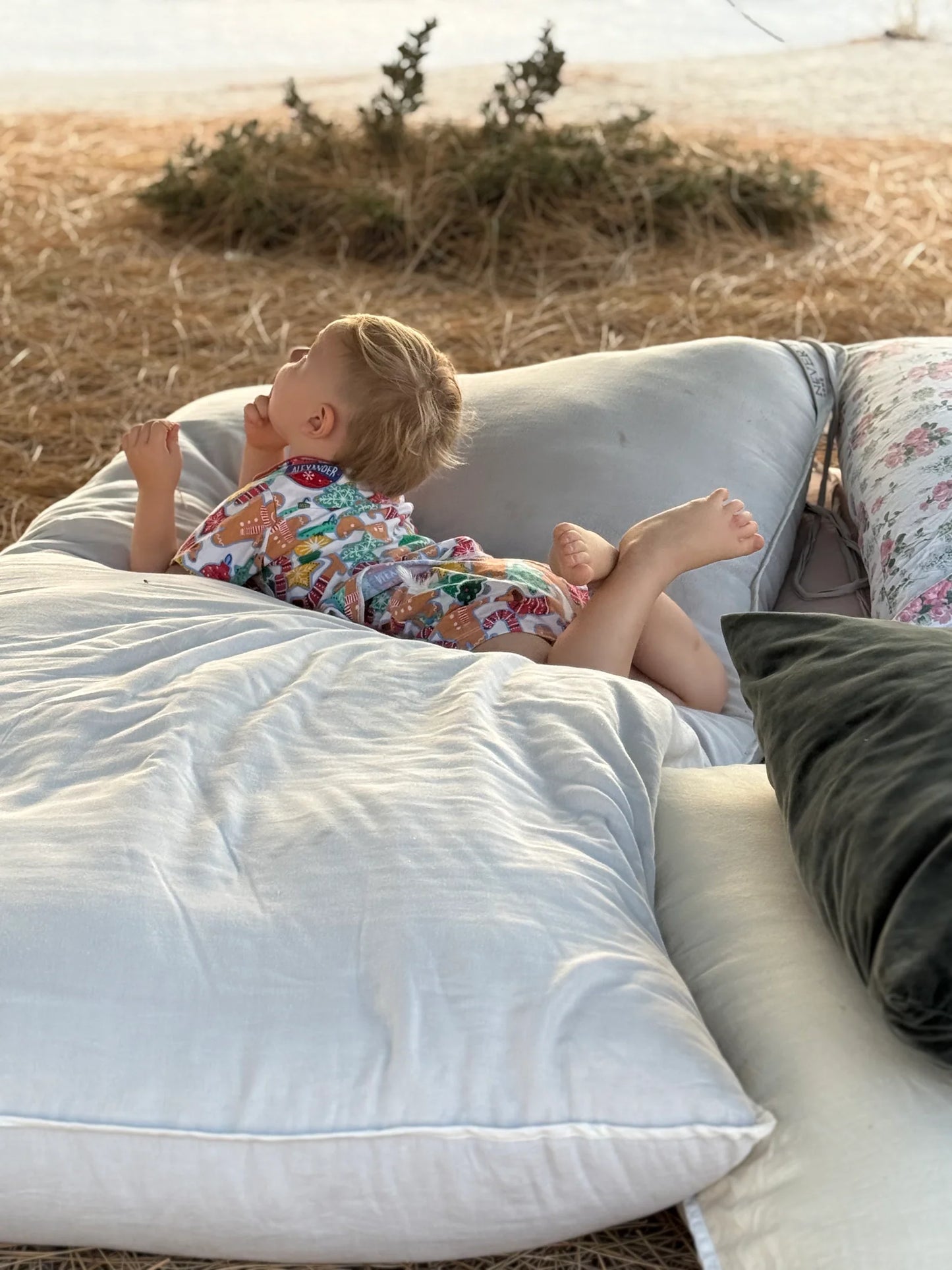 Never Far Home GiGi Large Linen Floor Bed in Linen