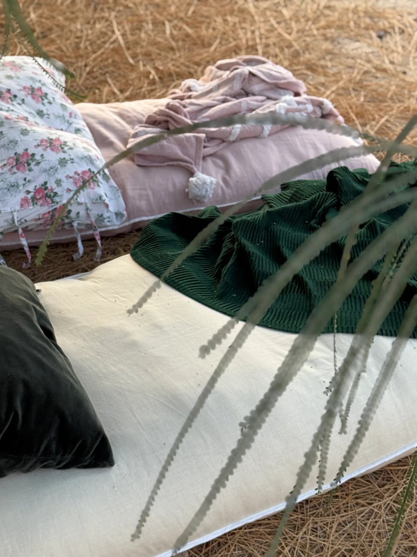 Never Far Home GiGi Large Linen Floor Bed in Linen